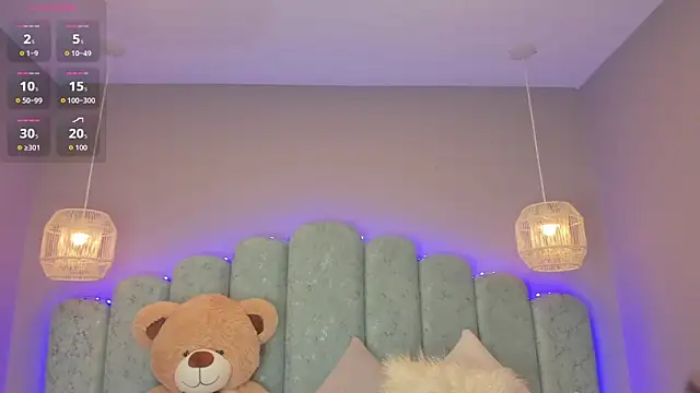 Snapshot of mia_slutty_ chatting on 11-22-25, 01:43 mia slutty online show from 11-22-25, 01:43