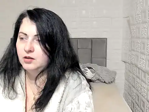 Lillian2 online show from 02-16-25, 10:10