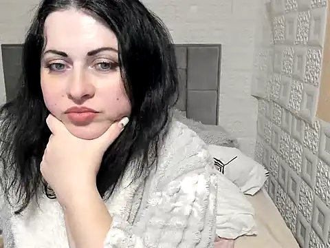 Lillian2 online show from 02-20-25, 07:41