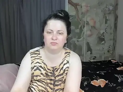 Snapshot of Lillian2 chatting on 07-05-26, 03:02 Lillian2 online show from 07-05-26, 03:02