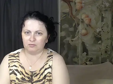 Snapshot of Lillian2 chatting on 07-16-26, 01:55 Lillian2 online show from 07-16-26, 01:55