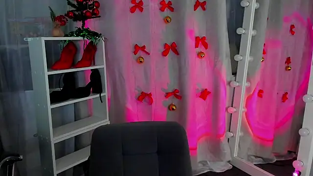 Snapshot of MipsyMipson chatting on 12-03-24, 01:43 MipsyMipson online show from 12-03-24, 01:43