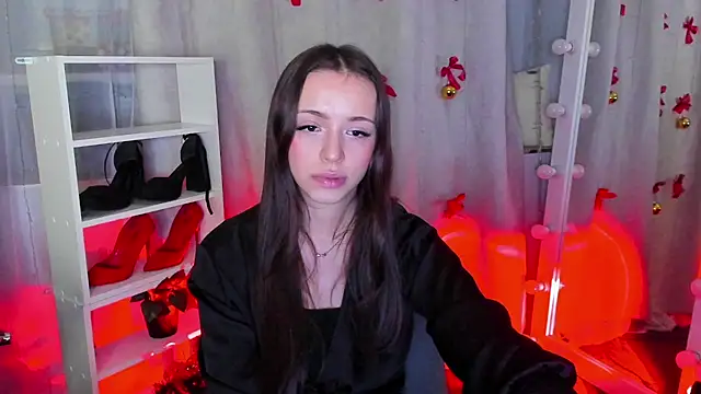 Snapshot of MipsyMipson chatting on 12-14-24, 02:10 MipsyMipson online show from 12-14-24, 02:10