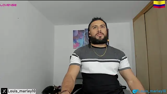 Snapshot of Louis_marley__ chatting on 01-30-25, 11:24 Louis marley online show from 01-30-25, 11:24