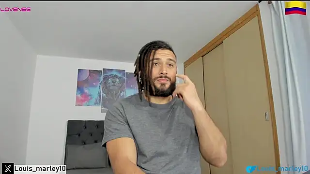 Snapshot of Louis_marley__ chatting on 01-31-25, 11:13 Louis marley online show from 01-31-25, 11:13
