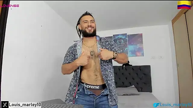 Snapshot of Louis_marley__ chatting on 02-02-25, 10:28 Louis marley online show from 02-02-25, 10:28