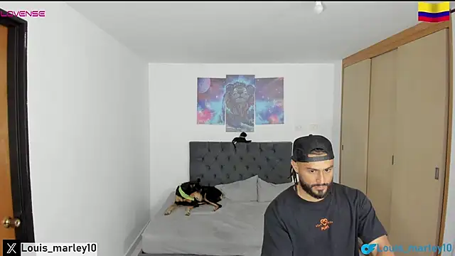 Snapshot of Louis_marley__ chatting on 02-20-25, 01:14 Louis marley online show from 02-20-25, 01:14