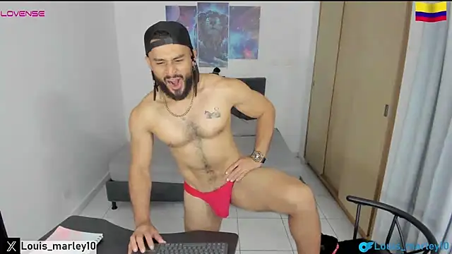 Snapshot of Louis_marley__ chatting on 02-20-25, 04:18 Louis marley online show from 02-20-25, 04:18