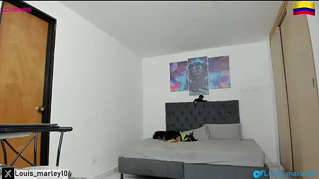 Snapshot of Louis_marley__ chatting on 02-21-25, 04:29 Louis marley online show from 02-21-25, 04:29