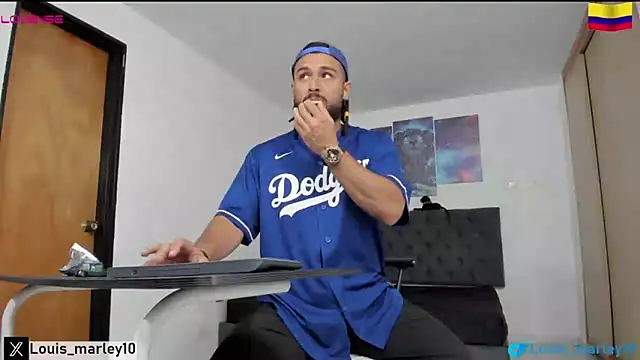 Snapshot of Louis_marley__ chatting on 02-27-25, 10:31 Louis marley online show from 02-27-25, 10:31