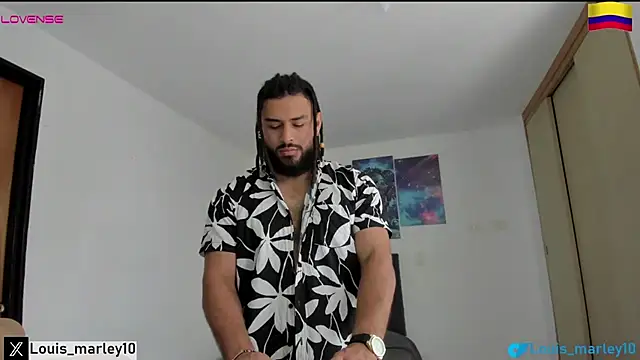 Snapshot of Louis_marley__ chatting on 09-13-25, 03:01 Louis marley online show from 09-13-25, 03:01