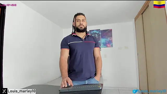 Snapshot of Louis_marley__ chatting on 09-15-25, 04:07 Louis marley online show from 09-15-25, 04:07