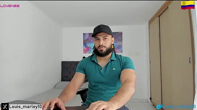 Snapshot of Louis_marley__ chatting on 09-18-25, 04:09 Louis marley online show from 09-18-25, 04:09