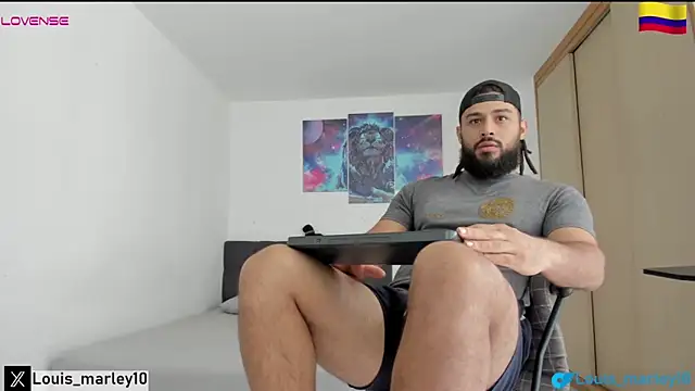 Snapshot of Louis_marley__ chatting on 10-02-25, 04:03 Louis marley online show from 10-02-25, 04:03