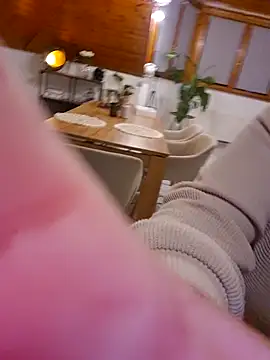 Isabellaa04 online show from 02-03-25, 08:35