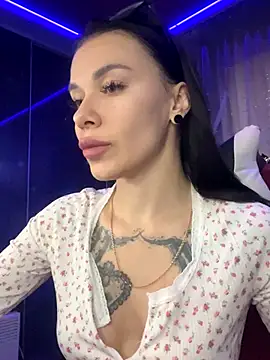 Queen of pain online show from 10-24-25, 07:38