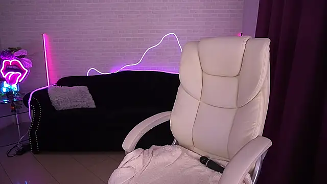 Daenerys Daenn online show from 09-20-25, 07:42