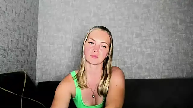 iam Venus online show from 06-15-26, 05:48