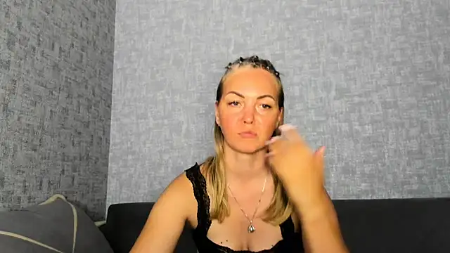 iam Venus online show from 07-15-26, 02:33