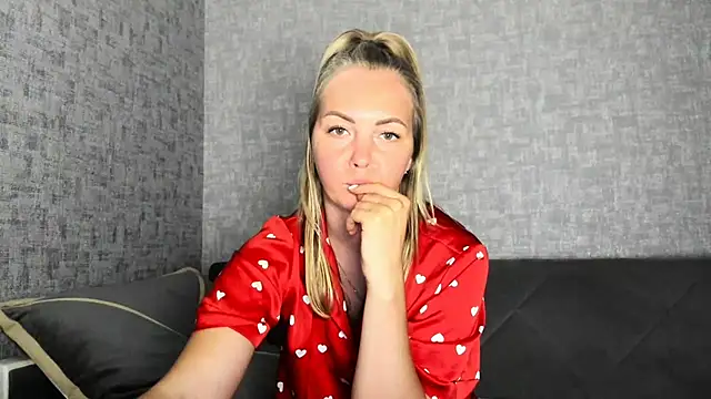 iam Venus online show from 07-17-26, 04:56
