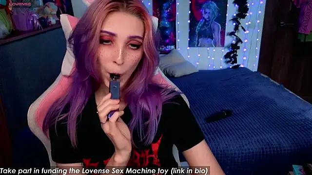 Snapshot of Violet_Noir chatting on 09-11-25, 05:18 Violet Noir online show from 09-11-25, 05:18