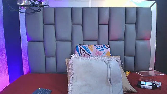  MiaBrown  online show from 09-11-25, 12:05