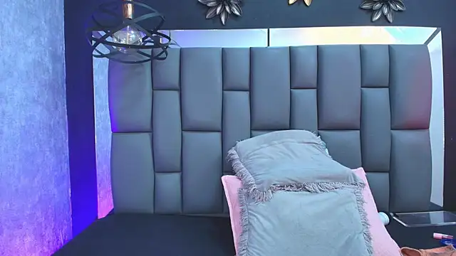  MiaBrown  online show from 09-20-25, 12:06