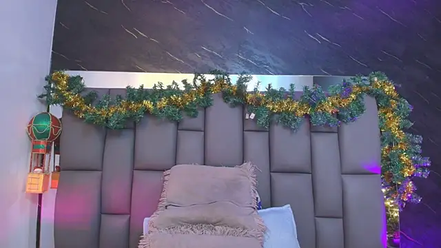  MiaBrown  online show from 12-02-25, 12:10