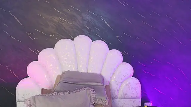  MiaBrown  online show from 04-27-26, 12:03