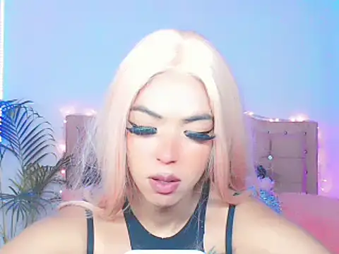 Snapshot of Tanedra_collings chatting on 01-22-25, 04:44 Tanedra collings online show from 01-22-25, 04:44