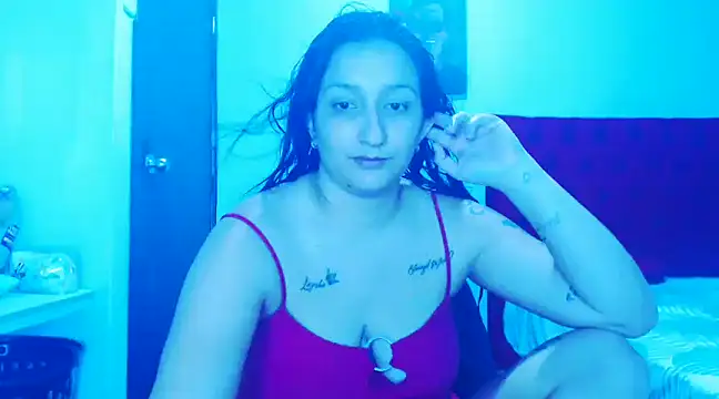 Snapshot of liz_dirty chatting on 12-11-24, 11:21 liz dirty online show from 12-11-24, 11:21