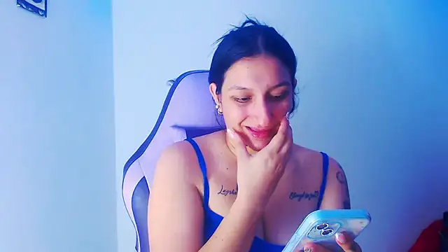 Snapshot of liz_dirty chatting on 01-08-26, 10:56 liz dirty online show from 01-08-26, 10:56