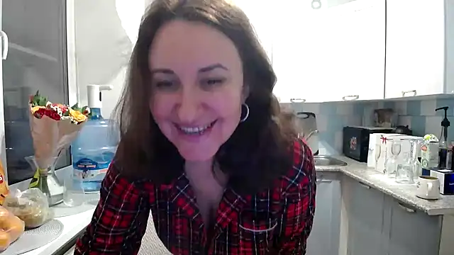 DonnaMagdalena online show from 01-01-25, 04:07