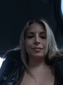 Snapshot of Cute_Anissa chatting on 01-13-26, 02:44 Cute Anissa online show from 01-13-26, 02:44