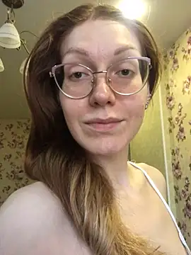 Snapshot of _Sweet_Love_ chatting on 05-17-26, 02:46 Sweet Love online show from 05-17-26, 02:46