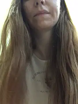 Snapshot of _Sweet_Love_ chatting on 07-14-26, 10:43 Sweet Love online show from 07-14-26, 10:43