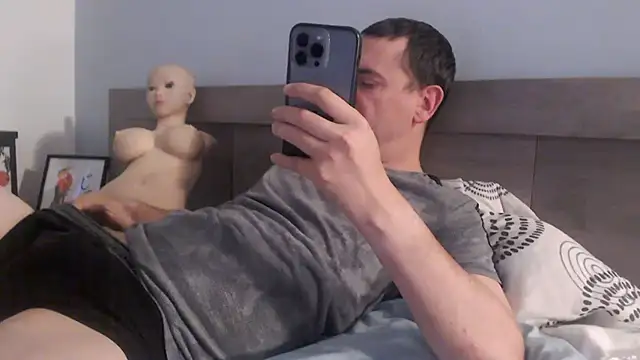 freddy0222222 online show from 09-09-25, 06:02