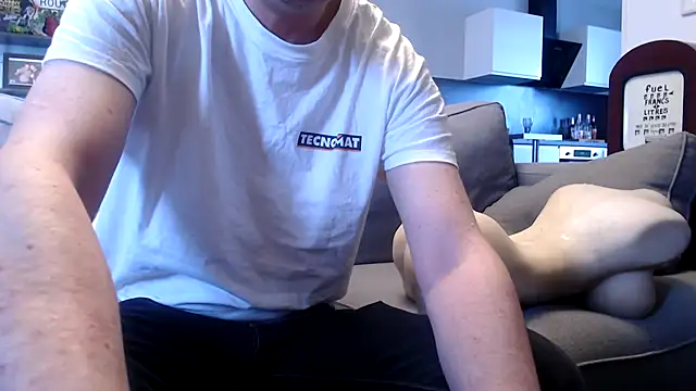 freddy0222222 online show from 06-11-26, 05:38