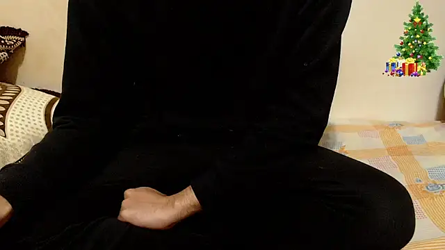 Alexdelarge323 online show from 12-17-25, 12:00