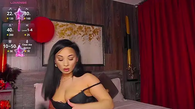 Snapshot of MadyLuxxx chatting on 02-18-25, 07:41 MadyLuxxx online show from 02-18-25, 07:41