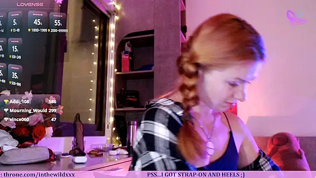 Snapshot of Cassie_Wild chatting on 04-09-26, 01:16 Cassie Wild online show from 04-09-26, 01:16