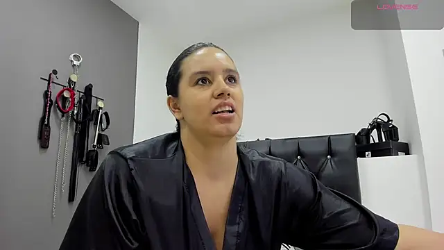 Snapshot of MariaGaitan chatting on 02-28-25, 03:04 MariaGaitan online show from 02-28-25, 03:04