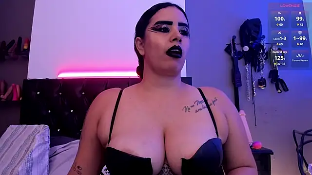 Snapshot of MariaGaitan chatting on 11-23-25, 07:02 MariaGaitan online show from 11-23-25, 07:02