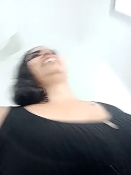 Snapshot of MariaGaitan chatting on 12-03-25, 07:01 MariaGaitan online show from 12-03-25, 07:01