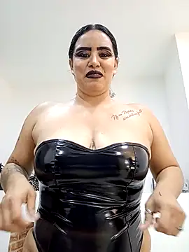 Snapshot of MariaGaitan chatting on 12-15-25, 07:07 MariaGaitan online show from 12-15-25, 07:07