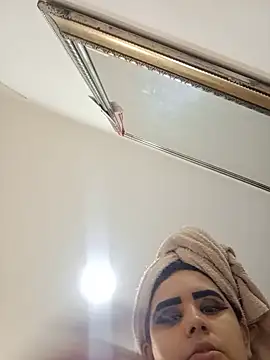 Snapshot of MariaGaitan chatting on 06-19-26, 05:06 MariaGaitan online show from 06-19-26, 05:06