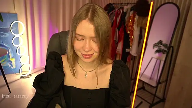 Snapshot of TataCoy chatting on 03-15-25, 06:58 TataCoy online show from 03-15-25, 06:58