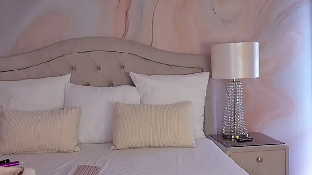 GingerEllis online show from 02-06-26, 04:50