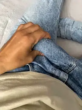 Luismimor93 online show from 12-26-24, 08:42