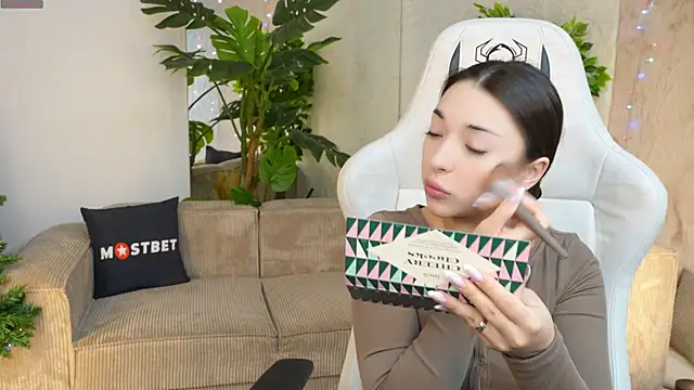 Jasmine Flow online show from 12-20-24, 07:55